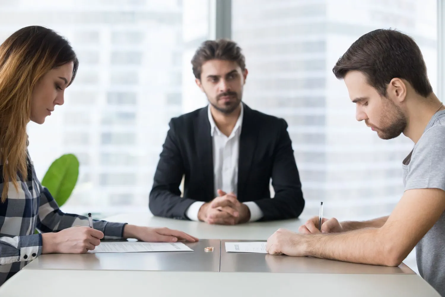 How EH Mediation Guides Couples Toward Fair and Balanced Outcomes Maidstone